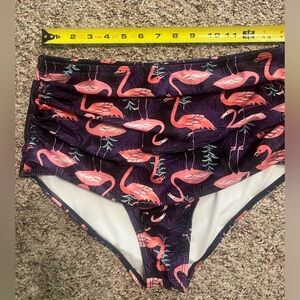 💕 3 for $10💕 Size XL (fits like a large) purple/black flamingo swim bottoms